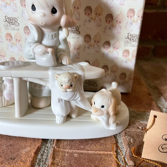 Vtg Precious Moments Press On Figurine w/ Box - Picture 6 of 9